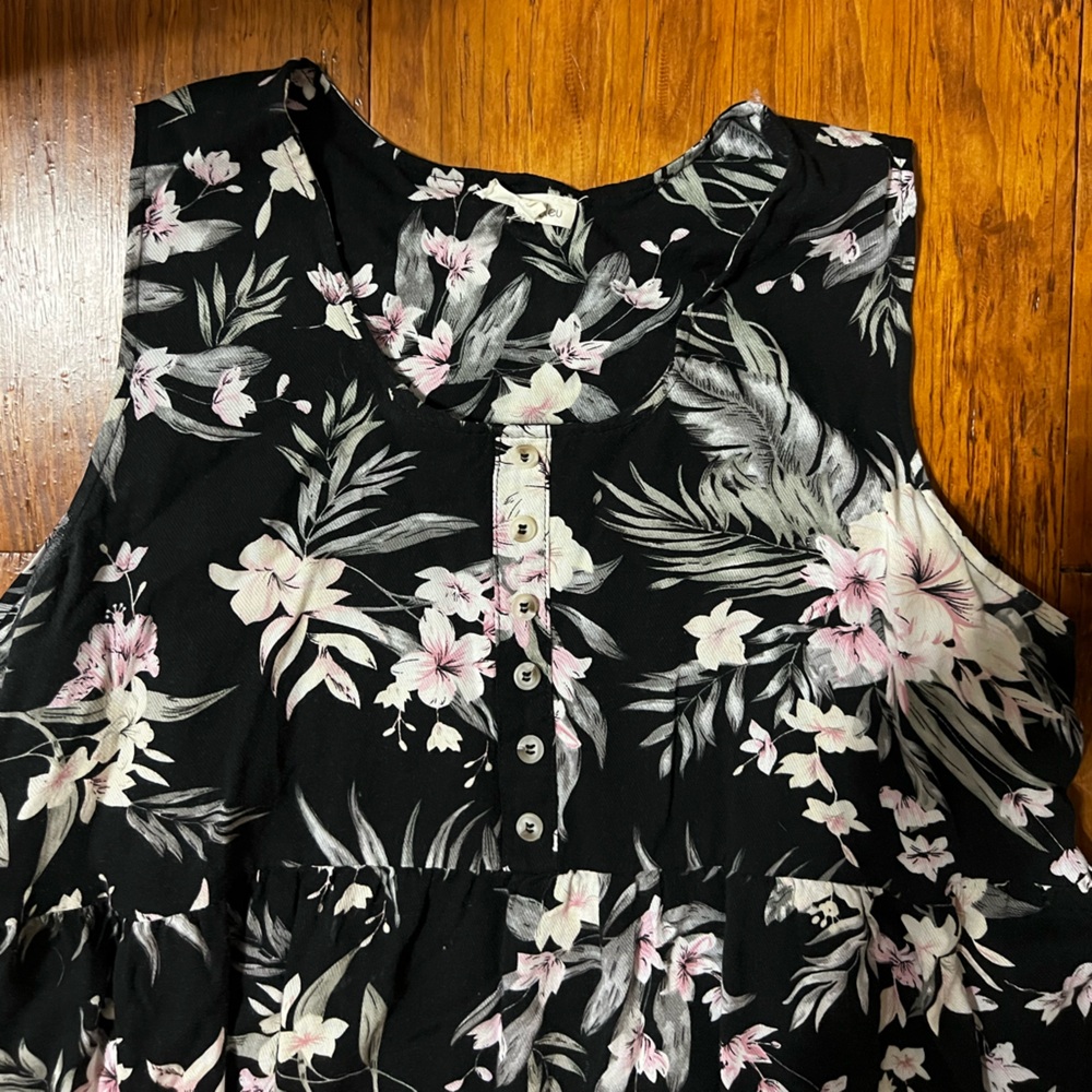 Elegant Floral Black and Pink Mini Dress - Picture 4 of 6